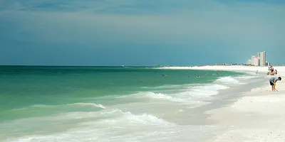 White sand beach and turquoise Gulf waters at Gulf State Park, Alabama