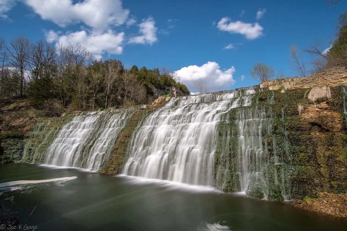 Scenic view of limestone bluffs and the Apple River winding through the canyon at Apple River Canyon State Park, Illinois