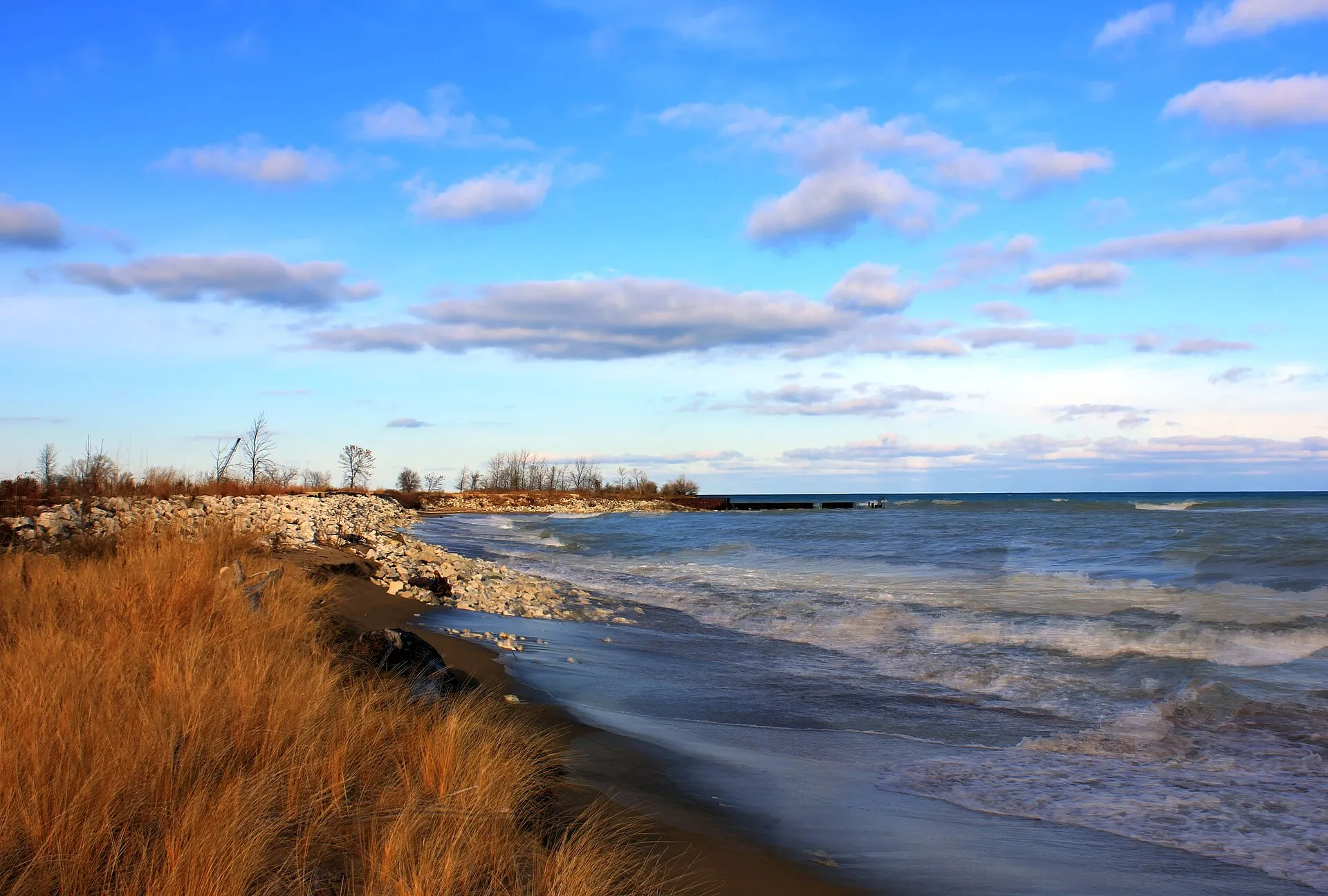 Sandy Lake Michigan shoreline at Illinois Beach State Park
