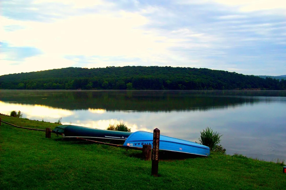 Scenic forested ridge view at Shawnee State Park, Ohio