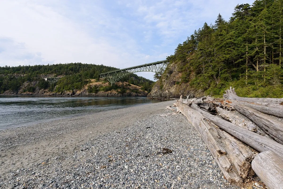 Scenic view of the Deception Pass Bridge spanning the rocky gorge between Whidbey Island and Fidalgo Island, Washington